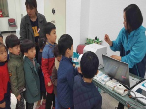 하남시선거관리위원회는  2016. 4. 13. 실시하는  제20대 국회의원선거 홍보 및 선거관련 상시홍보 등을 위하여 「문화가 있는 날! 참참이와 함께 떠나는 선거추억여행」행사를  다음과 같이 실시하였습니다.자세한 이미지 설명은 본문의 내용을 참고하시기 바랍니다.