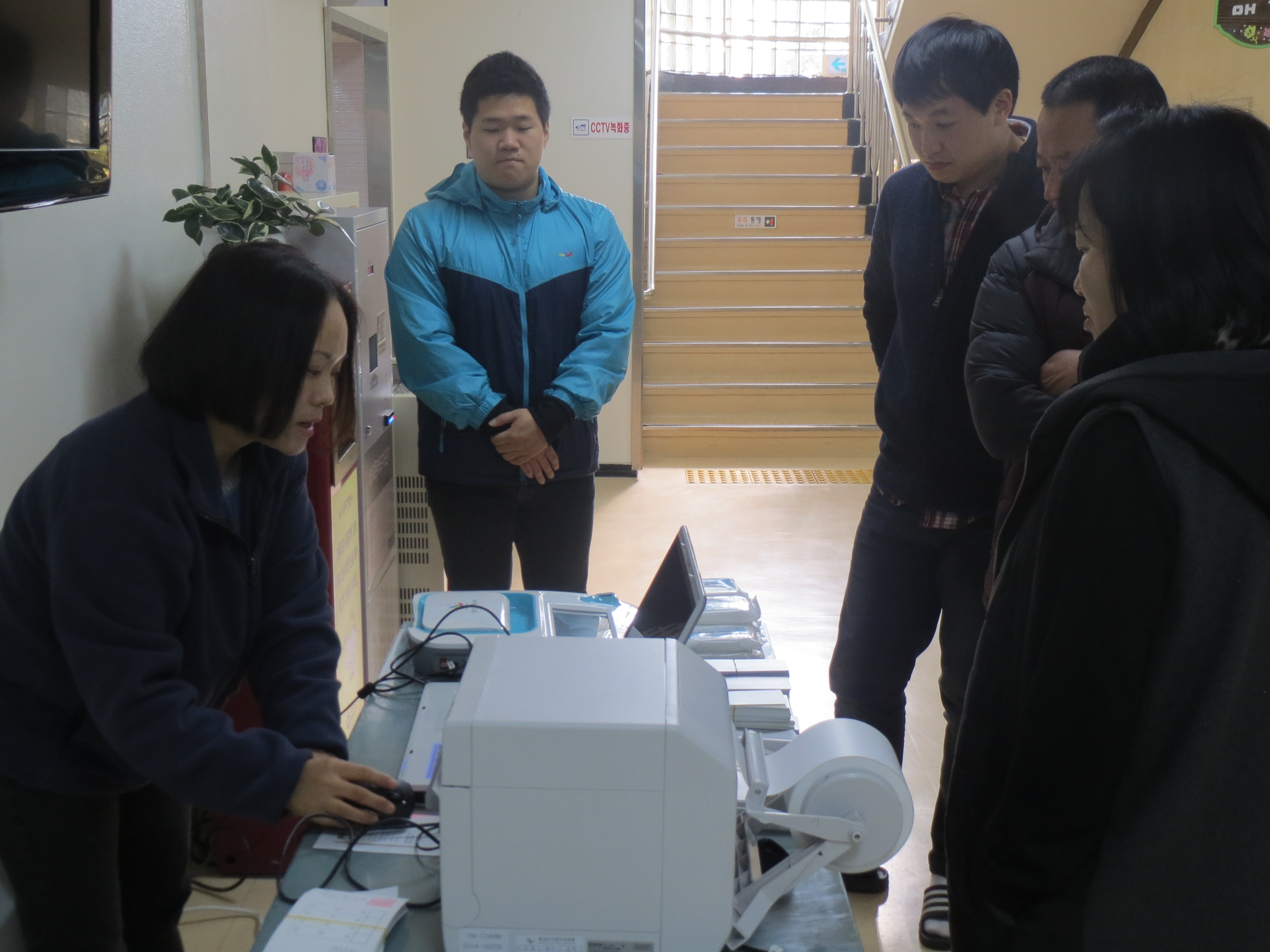 하남시선거관리위원회는  2016. 4. 13. 실시하는  제20대 국회의원선거 홍보 및 선거관련 상시홍보 등을 위하여 「문화가 있는 날! 참참이와 함께 떠나는 선거추억여행」행사를  다음과 같이 실시하였습니다.자세한 이미지 설명은 본문의 내용을 참고하시기 바랍니다.